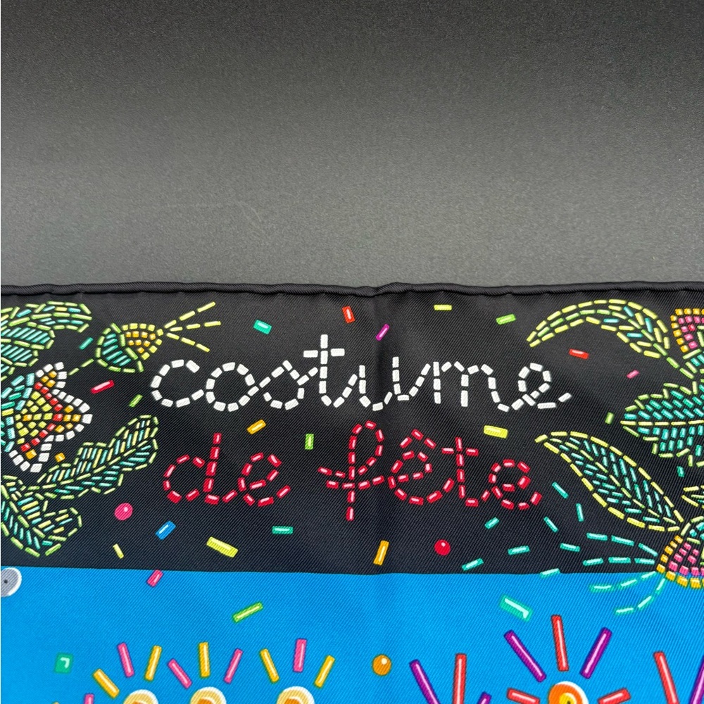 Hermes "Costume de Fête" Scarf 100% Silk New Never Used Authentic No Box - Picture 3 of 7